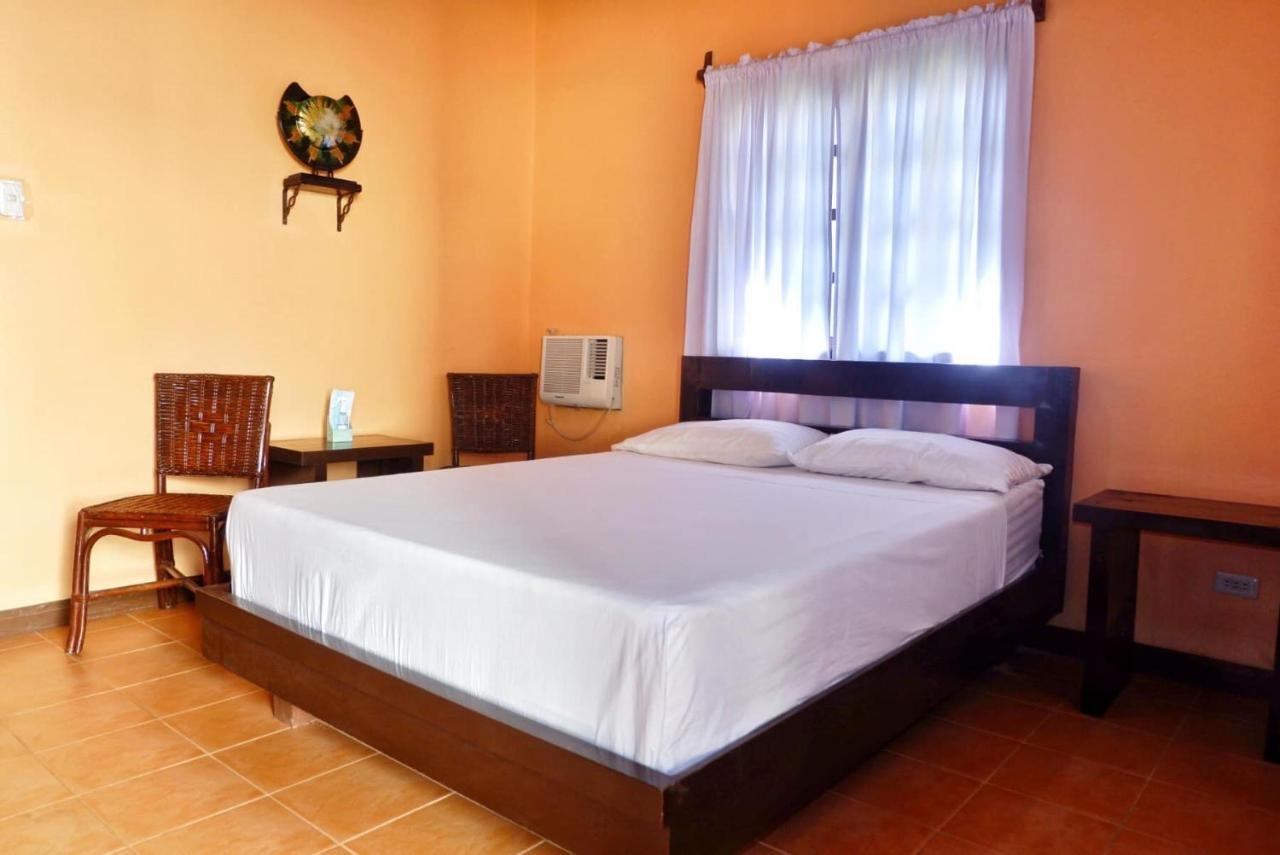 ממבג'או Puesta Del Sol Beach Bungalows And Restobar מראה חיצוני תמונה
